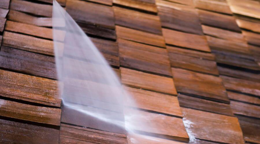 Professional gutter cleaning in Jay, FL